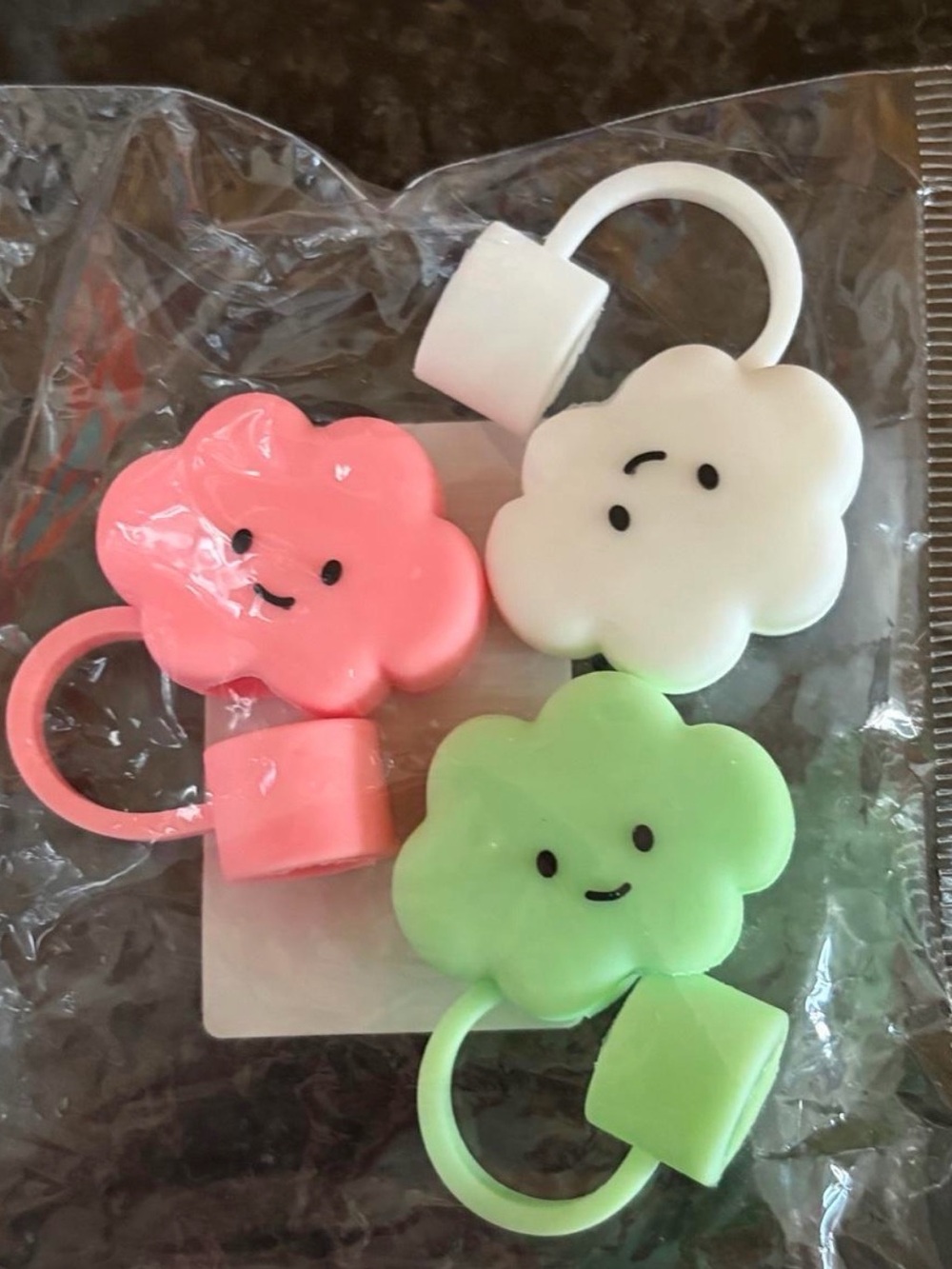 🆓 | Smiley face cloud Silicone straw covers - pink white and green